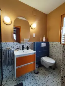 Kis ház fürdőszoba - WC, csap
